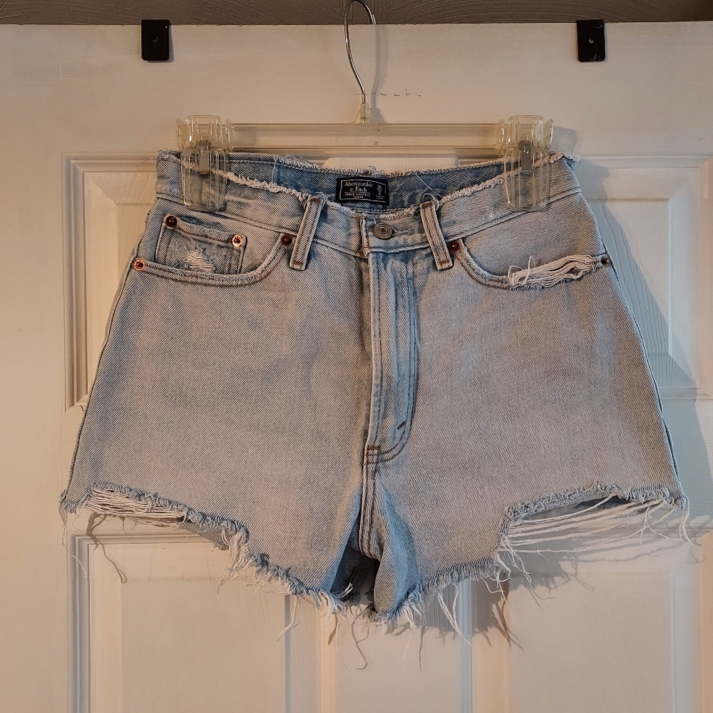 Abercrombie & Fitch Annie high rise shorts